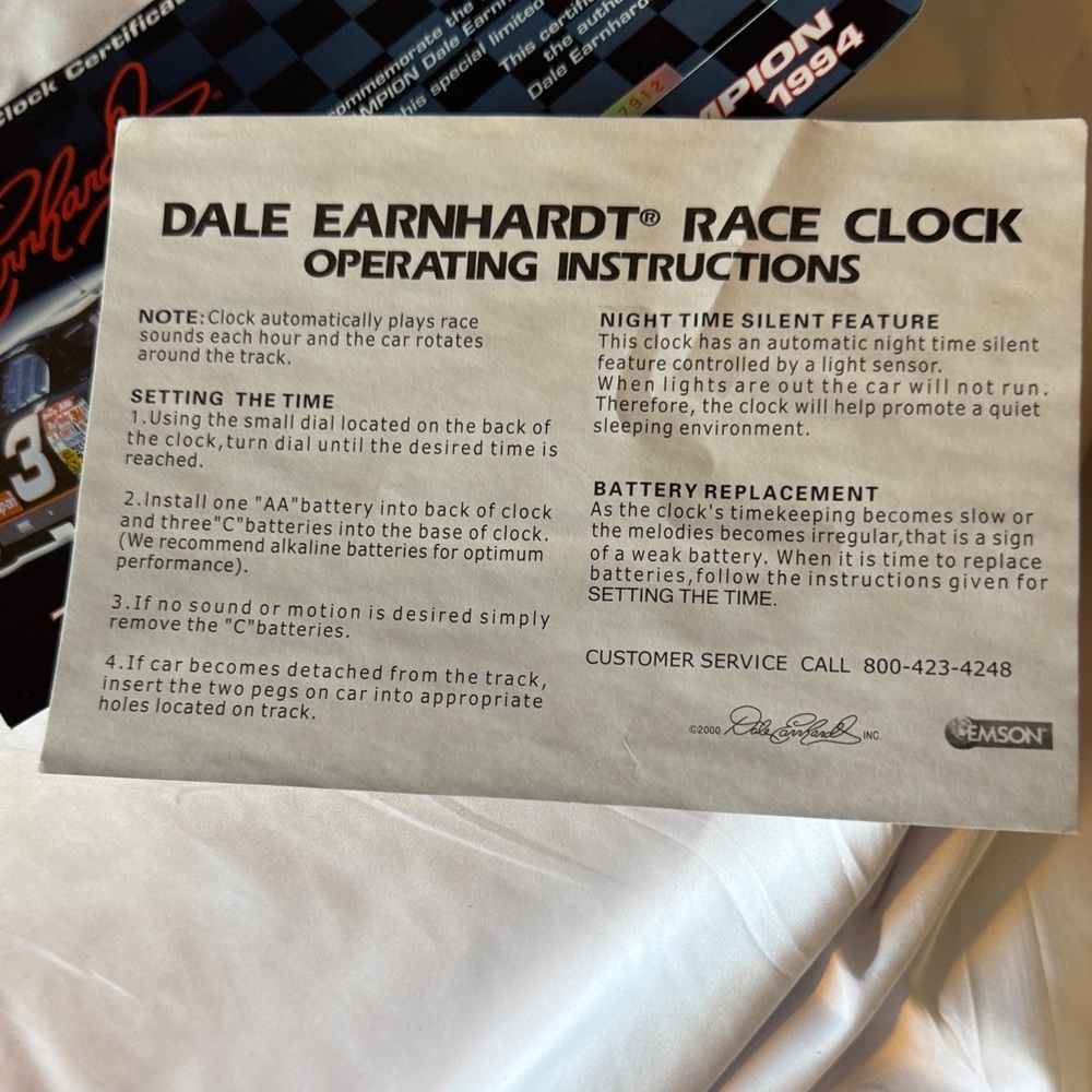 Race Car Wall Clock with Real Sounds. - Picture 4 of 6